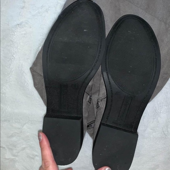 Over knee boots - Picture 2 of 3